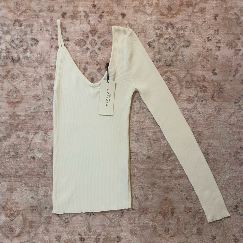 Madison the Label One shoulder white top